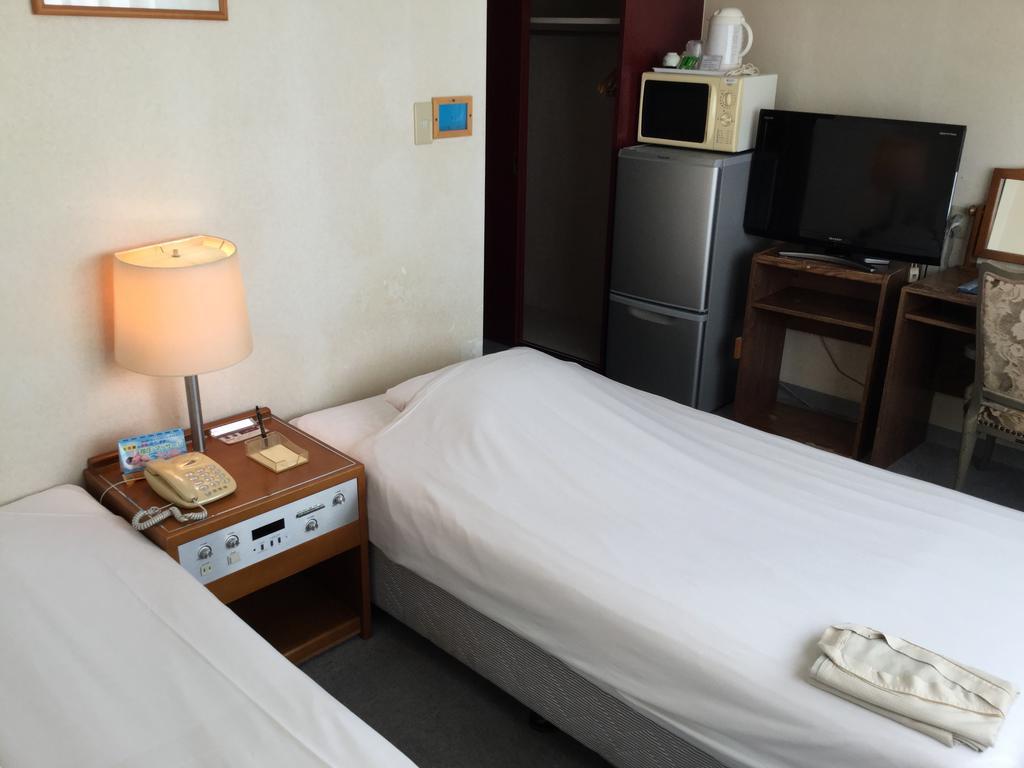 Hotel Peace Land Ishigaki Ishigaki (Okinawa) Exterior foto